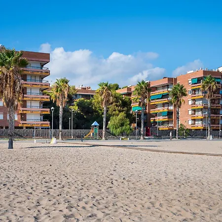 Apartment At049 Els Pins, Primera Linea De La Playa Con Piscina Y Barbacoa Torredembarra